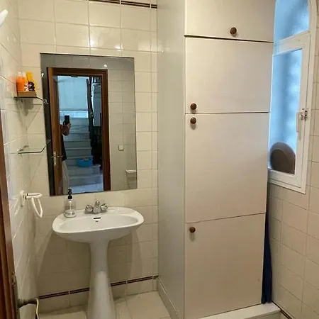 Дом отдыха Spacious House With Private Pool Next To Golf Club Марбелья