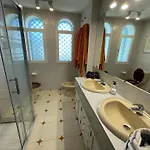 Spacious House With Private Pool Next To Golf Club *