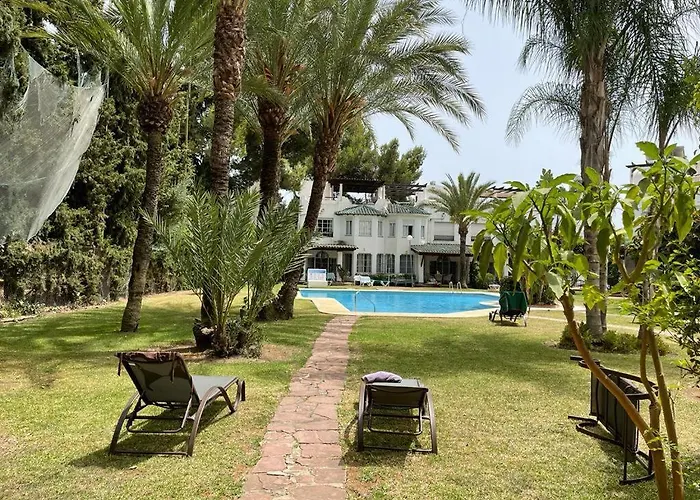 Tatil Evi Spacious House With Private Pool Next To Golf Club Marbella
